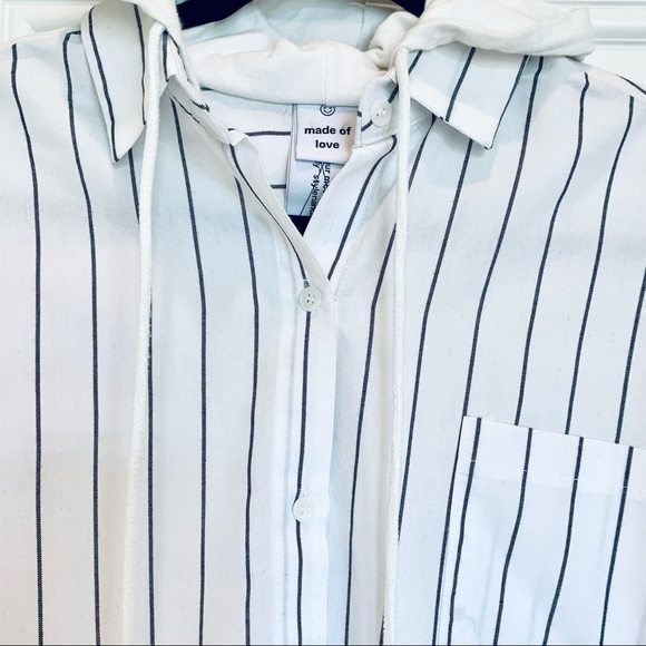 ❌DONATED❌ STYLEANDA KOREA White & Navy Pinstripes Long Sleeve Mock Hoodie - Picture 3 of 12